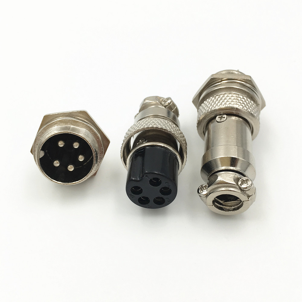 Xlr connector