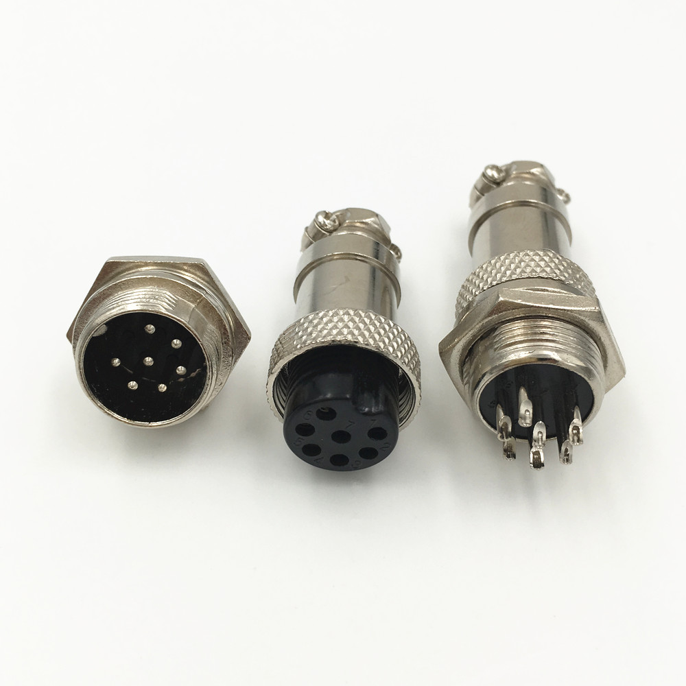 Xlr connector